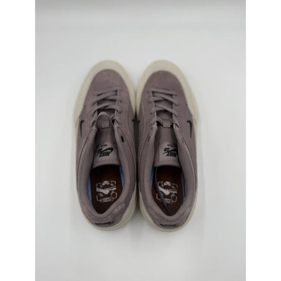 Size 9 Nike SB Malor Te Friends And Family Sample BS737 main image 8